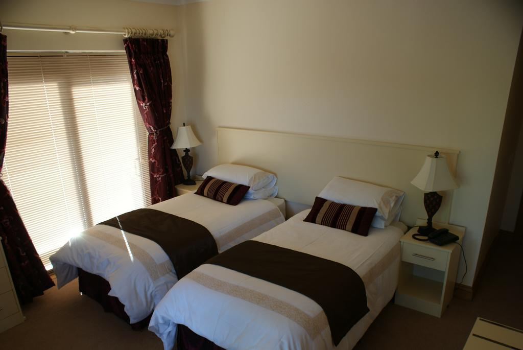 B&B The Silver Eel Strokestown Bagian luar foto